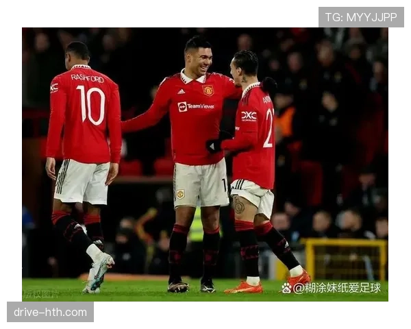 罗德里与卡塞米罗在现代足球中的防守中场竞争状态分析